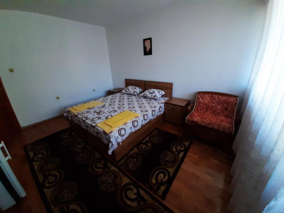 Къща За Гости Петрови Primorsko Dış mekan fotoğraf
