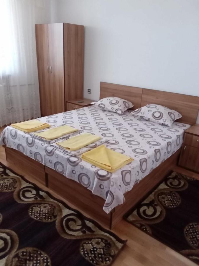 Къща За Гости Петрови Primorsko Dış mekan fotoğraf